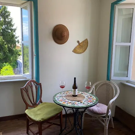 Casa Bertola Traditional House On The Outskirts Of The Langhe Briaglia