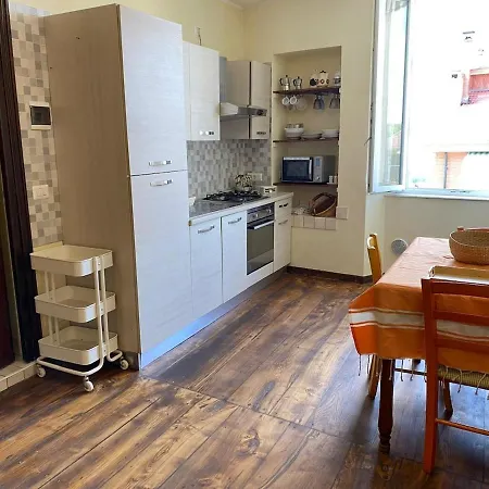 Casa Bertola Traditional House On The Outskirts Of The Langhe * Briaglia